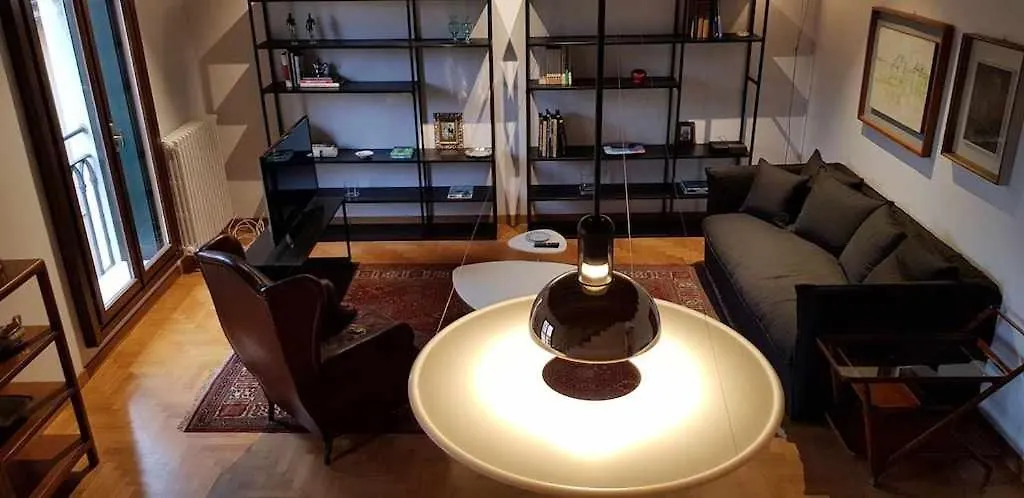 Interno Gavi Apartment Verona Italy